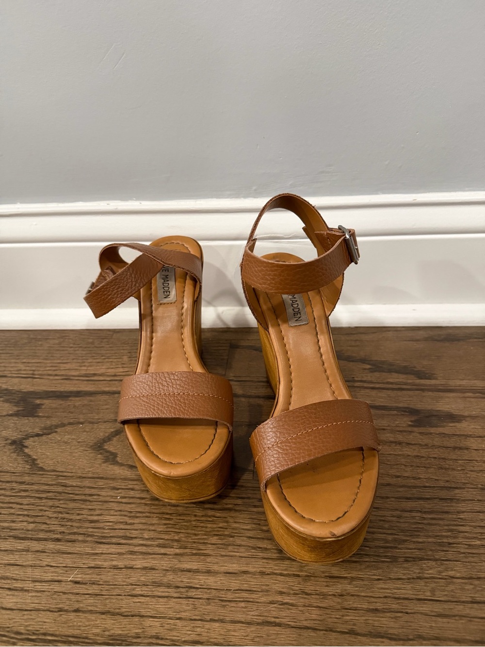 Steve Madden Tan Leather Platform Wedge Sandals - Picture 2 of 3